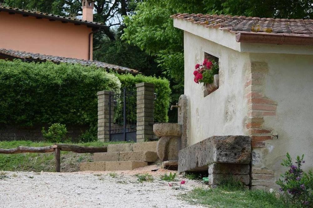 Agriturismo Casale Contessa Montebuono  Buitenkant foto